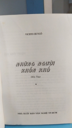 NHỮNG NGƯỜI KHỐN KHỔ 