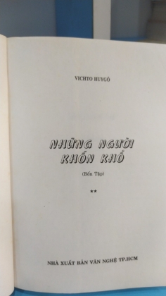 NHỮNG NGƯỜI KHỐN KHỔ 