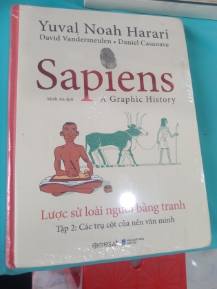 SAPIENS A GRAPHIC HISTORY