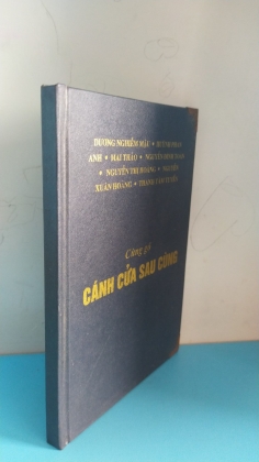 CÙNG GÕ CÁNH CỬA SAU CÙNG