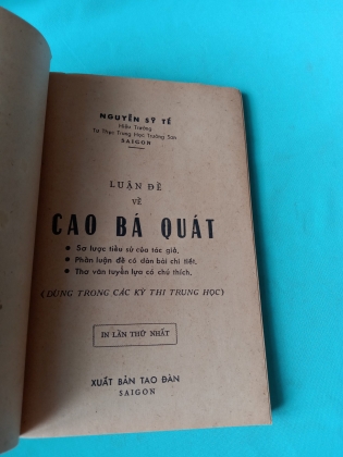 LUẬN ĐỀ VỀ CAO BÁ QUÁT 