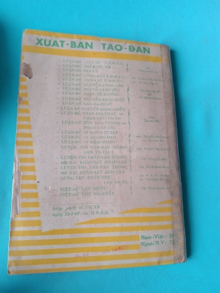 LUẬN ĐỀ VỀ CAO BÁ QUÁT 