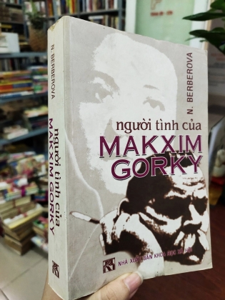 NGƯỜI TÌNH CỦA MAKXIM GORKY