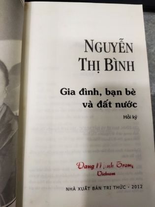 GIA ĐÌNH, BẠN BÈ VÀ ĐẤT NƯỚC HỒI KÝ