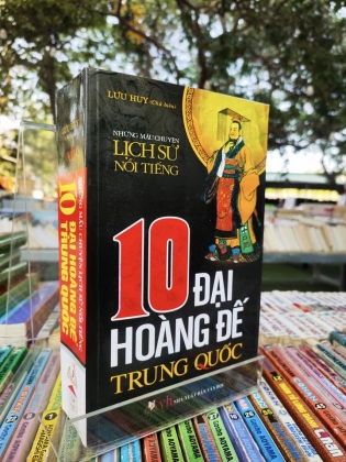 10 ĐẠI HOÀNG ĐẾ TRUNG QUỐC