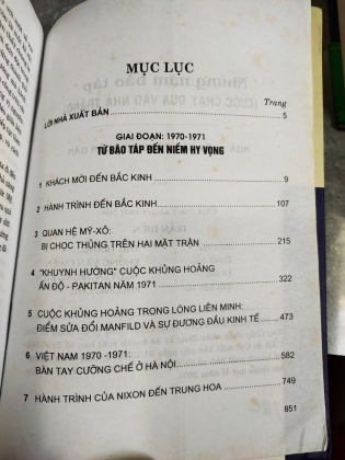 NHỮNG NĂM BÃO TÁP