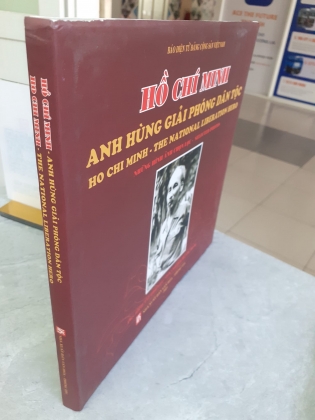 HỒ CHÍ MINH ANH HÙNG GIẢI PHÓNG DÂN TỘC