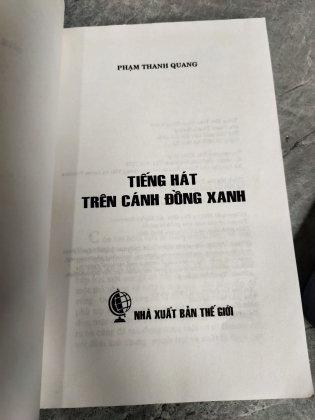 TIẾNG HÁT TRÊN CÁNH ĐỒNG XANH 