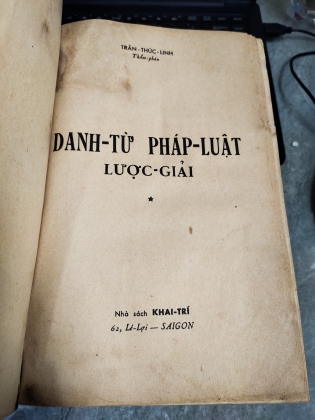 DANH TỪ PHÁP LUẬT LƯỢC GIẢI 