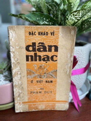 ĐẶC KHẢO VỀ DÂN NHẠC Ở VIỆT NAM 