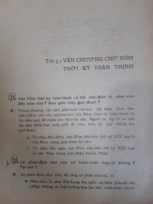 CÂU HỎI GIÁO KHOA QUỐC VĂN 