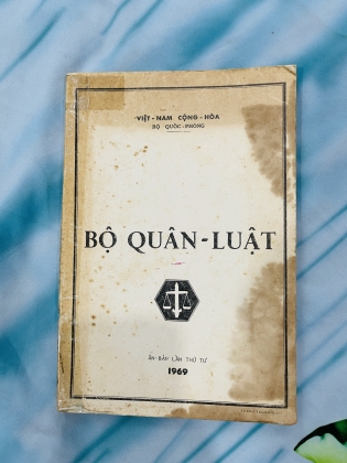 BỘ QUÂN LUẬT 