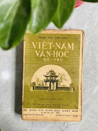 VIỆT NAM VĂN HỌC SỬ YẾU