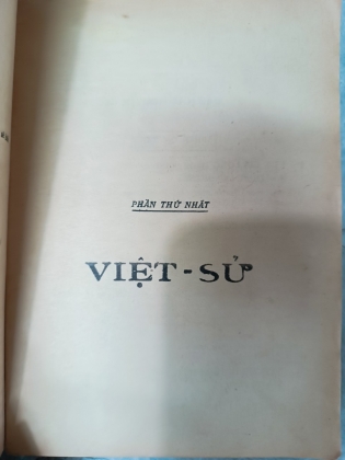 CÂU HỎI TRẮC NGHIỆM SỬ ĐỊA CÔNG DÂN