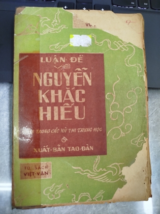 LUẬN ĐỀ VỀ NGUYỄN KHẮC HIẾU