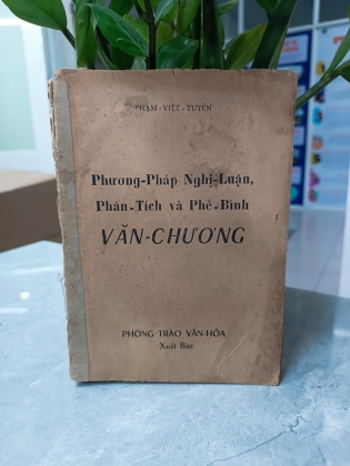 PHƯƠNG PHÁP NGHỊ LUẬN, PHÂN TÍCH VÀ PHÊ BÌNH VĂN CHƯƠNG