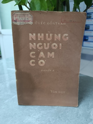 NHỮNG NGƯỜI CẦM CỜ QUYỂN I