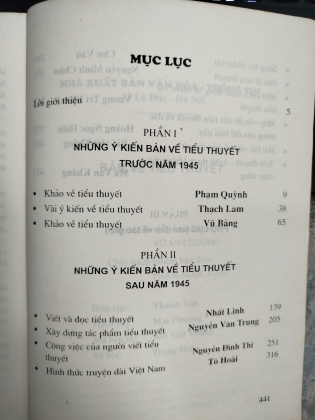 BÀN VỀ TIỂU THUYẾT