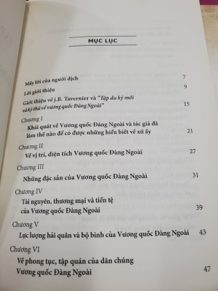 TẬP DU KÝ MỚI VÀ KỲ THÚ VỀ VƯƠNG QUỐC ĐÀNG NGOÀI