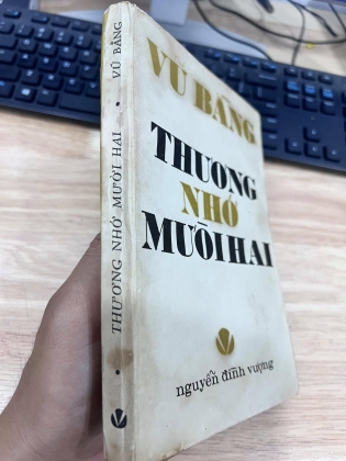 Thương nhớ mười hai - vũ bằng 