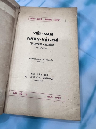 VIỆT NAM NHÂN VẬT CHÍ VỰNG BIÊN - THÁI VĂN KIỂM