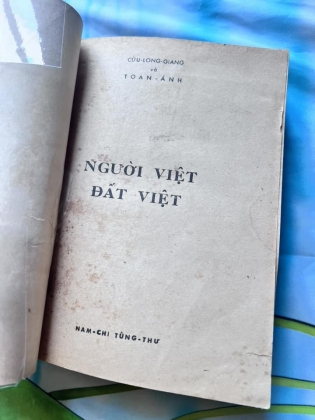 NGƯỜI VIỆT ĐẤT VIỆT - TOAN ÁNH