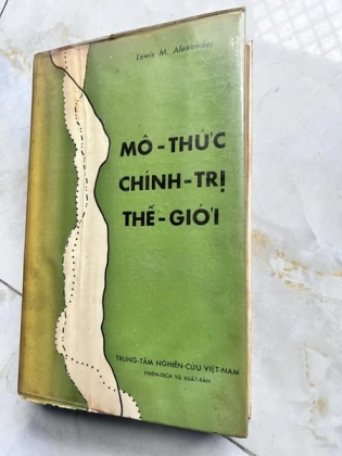 mô thức chính trị thế giới