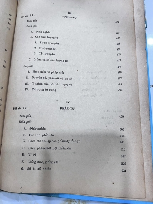 VĂN PHẠM VIỆT - NGUYỄN QUÍ HÙNG