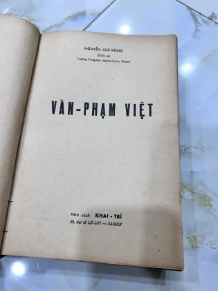 VĂN PHẠM VIỆT - NGUYỄN QUÍ HÙNG