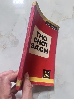 THÚ CHƠI SÁCH - VƯƠNG HỒNG SỂN