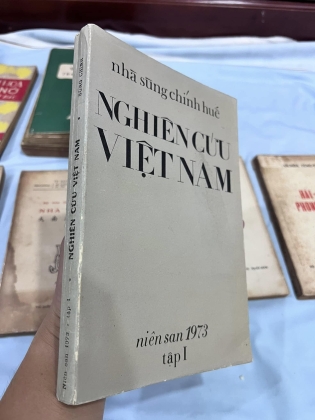 Nghiên cứu Việt Nam - Nha sùng chính Huế