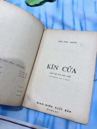 KÍN CỬA - SARTRE (TRẦN THIỆN ĐẠO DỊCH)