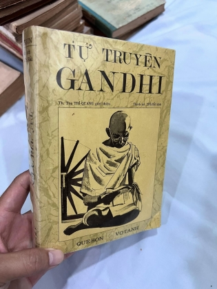 TỰ TRUYỆN GANDHI - THÍCH NỮ TRÍ HẢI DỊCH